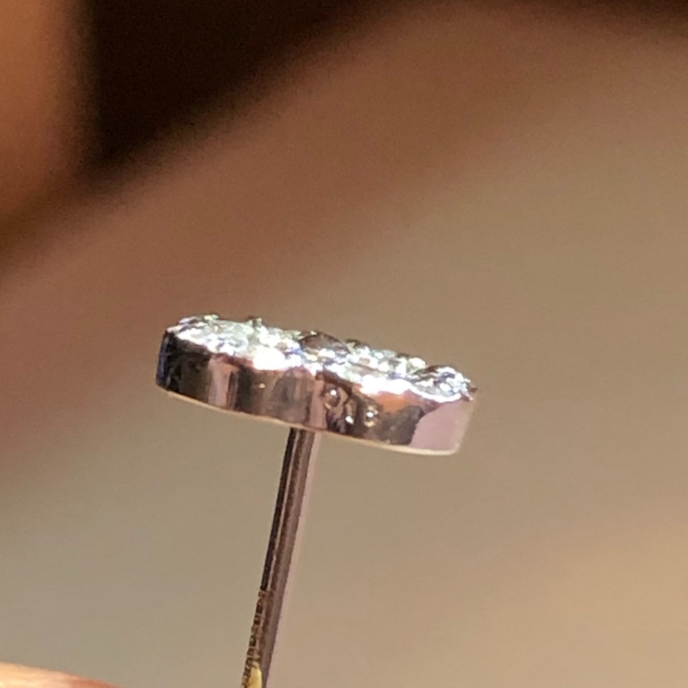 18K CLOVER DIAMOND EARRINGS❤️ - Picture 8 of 15